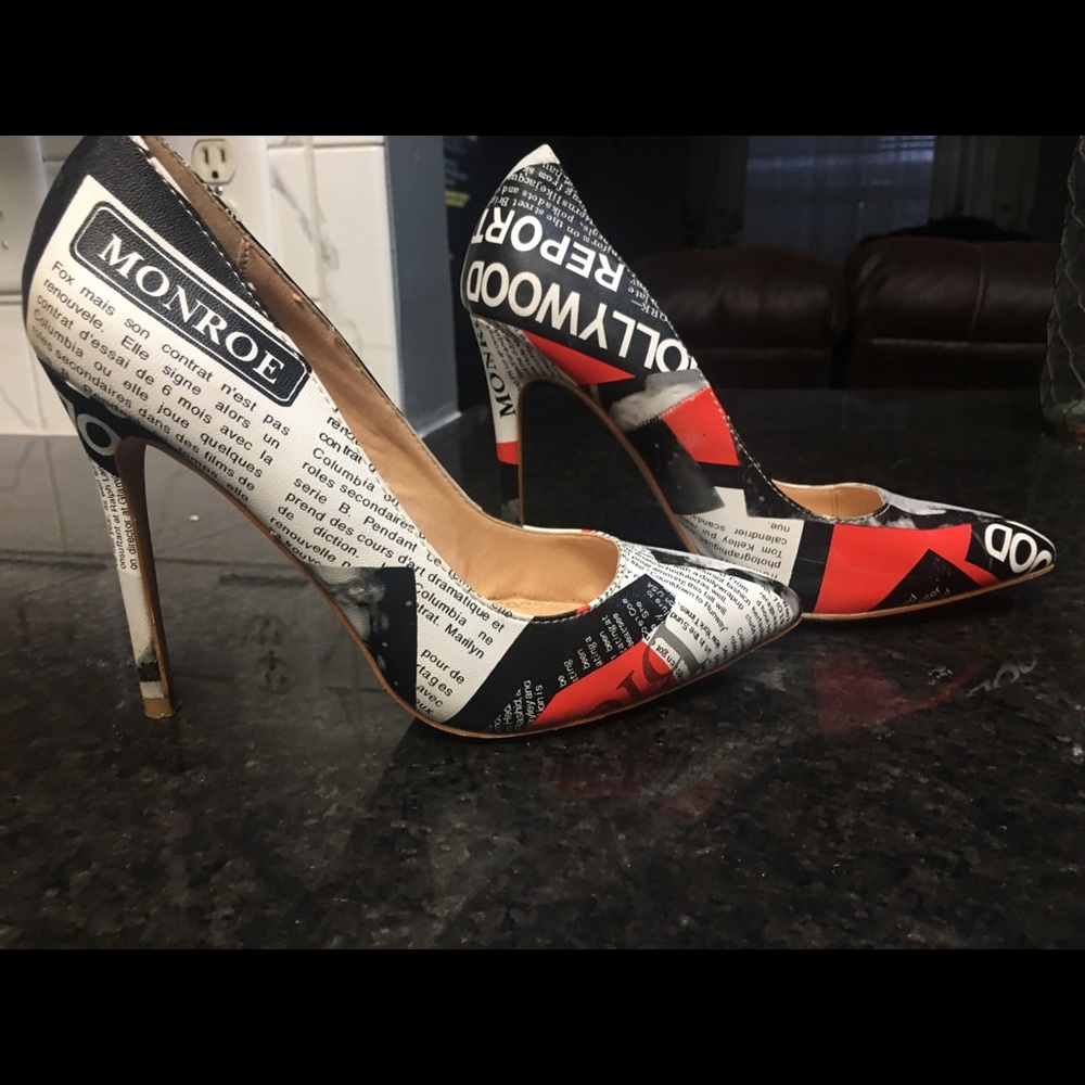 Gorgeous and Unique Pair Marilyn Monroe Heels 7 - Picture 5 of 12